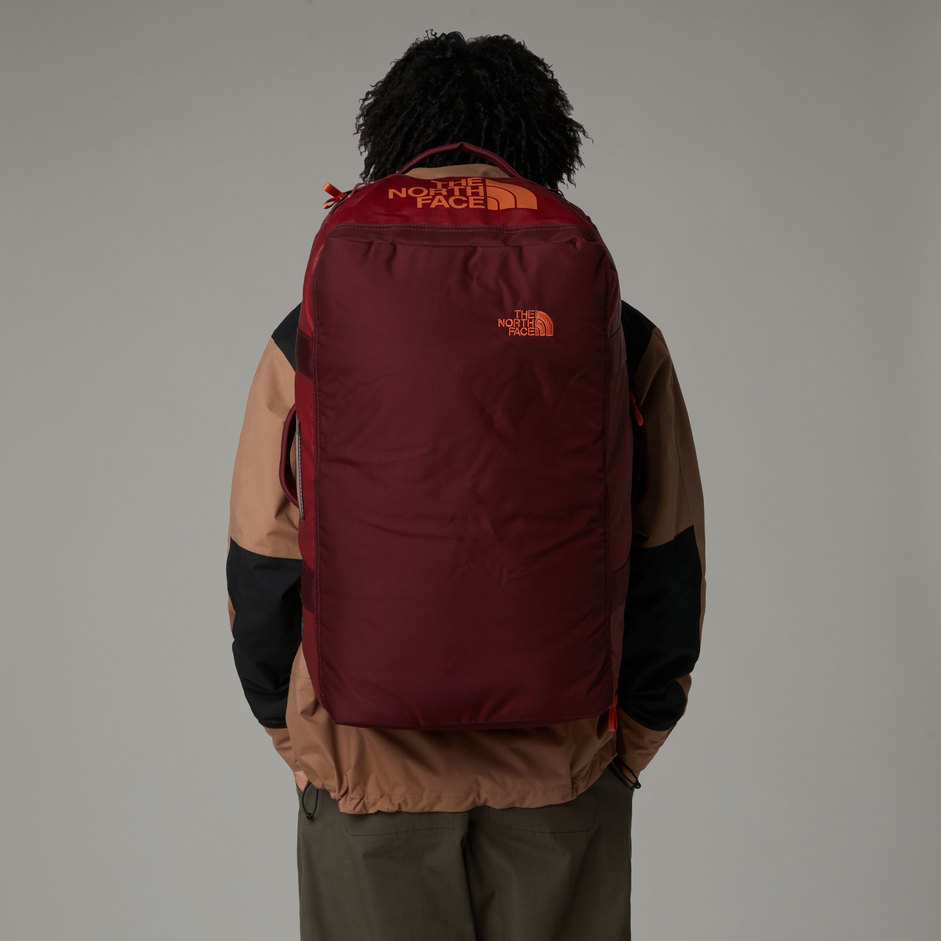 The North Face Base Camp VOYAGER Duffel 62L | Sumac-Iron Bronze