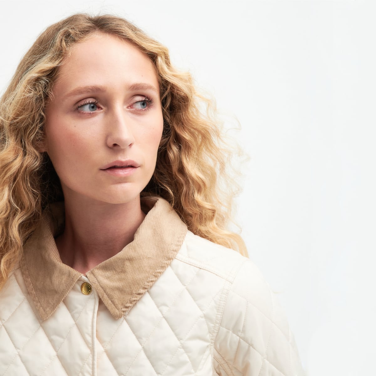 Close up of collar of Barbour Annandale Women's Quilted Jacket in Calico