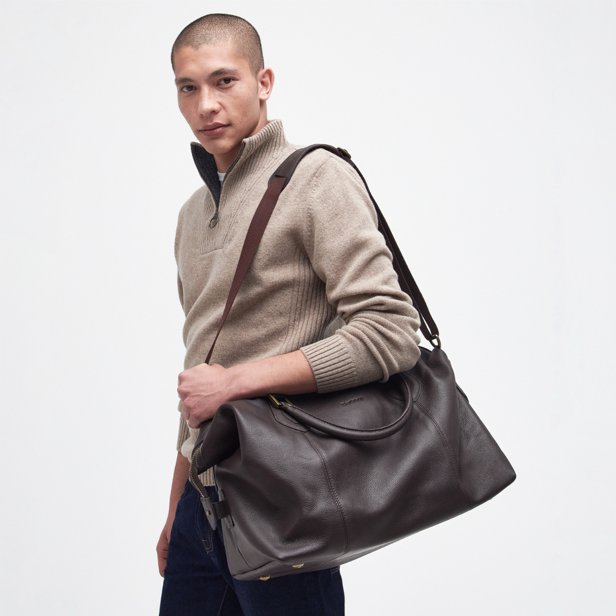 Barbour Leather Medium Travel Explorer Holdall | Chocolate