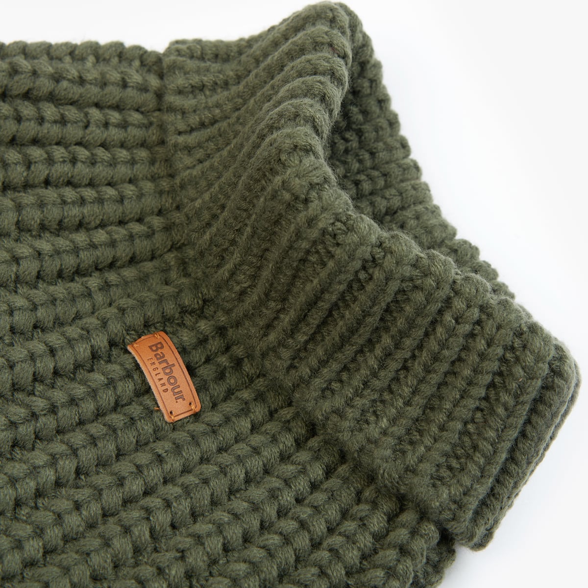 Barbour Saltburn Dog Jumper | Olive