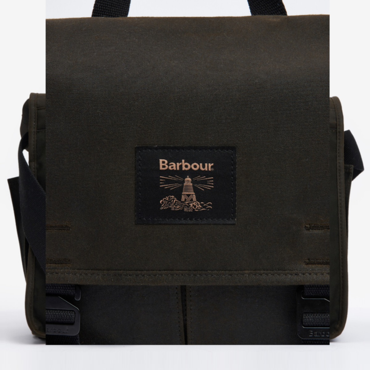 Barbour Field Wax Messenger Bag | Olive