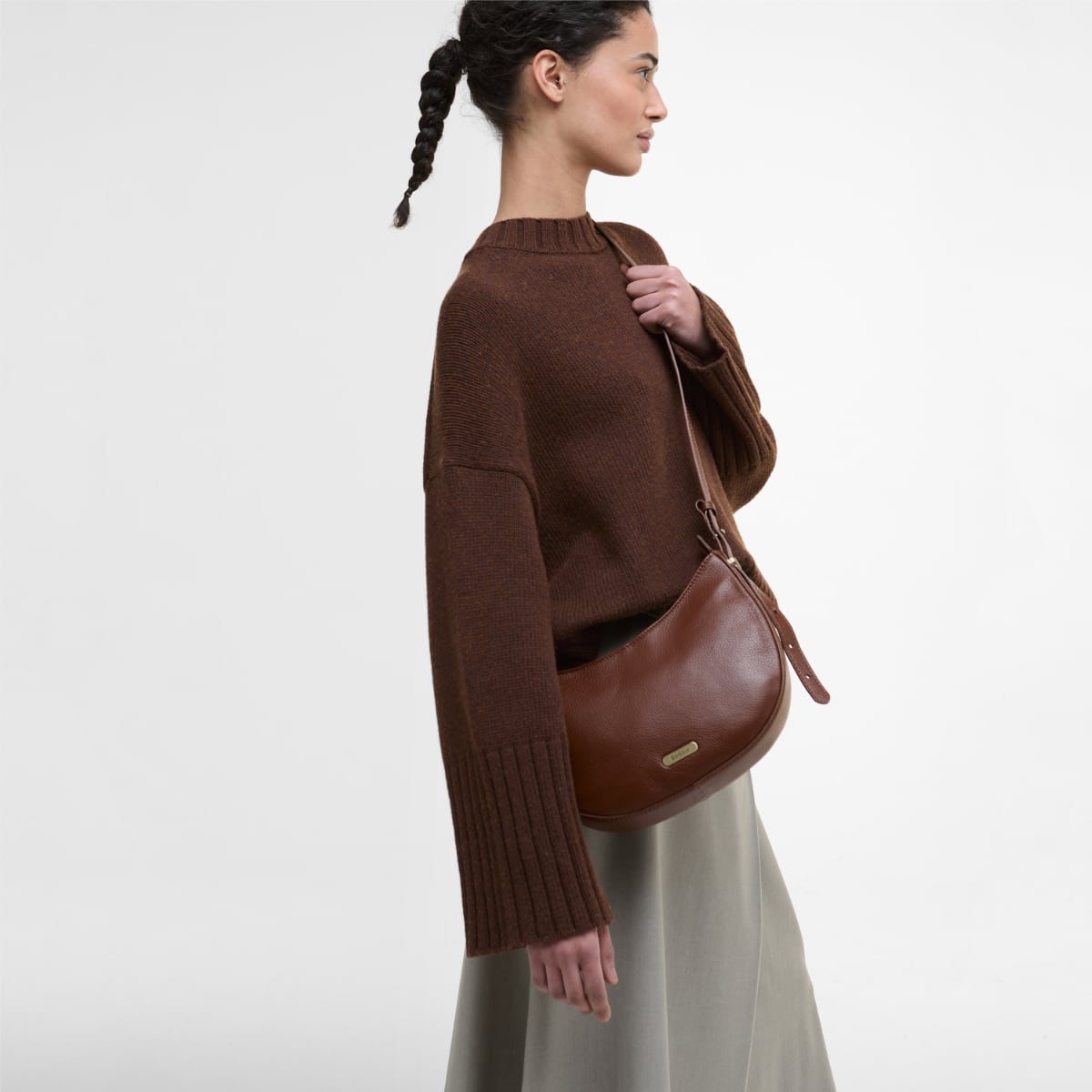 Barbour Sorrel Leather Sling Shoulder Bag | Brown