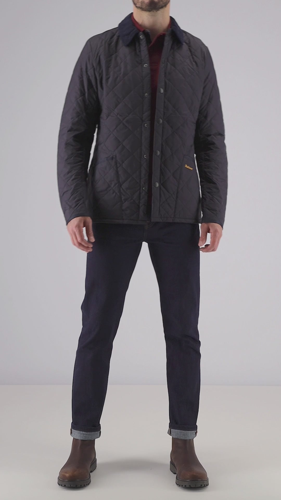 Video of Barbour Heritage Liddesdale quilted men’s jacket in navy