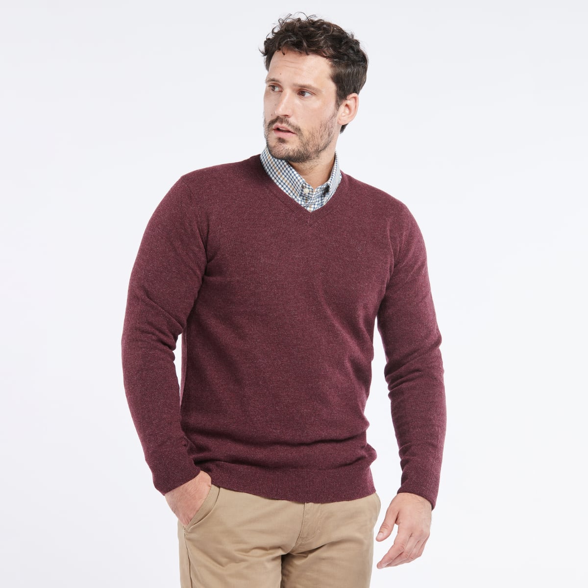 Barbour Essential Lambswool V Neck Men's Jumper | Merlot