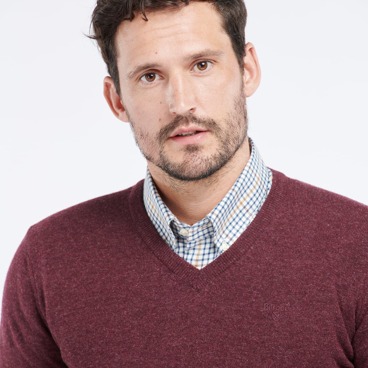 Barbour Essential Lambswool V Neck Men's Jumper | Merlot