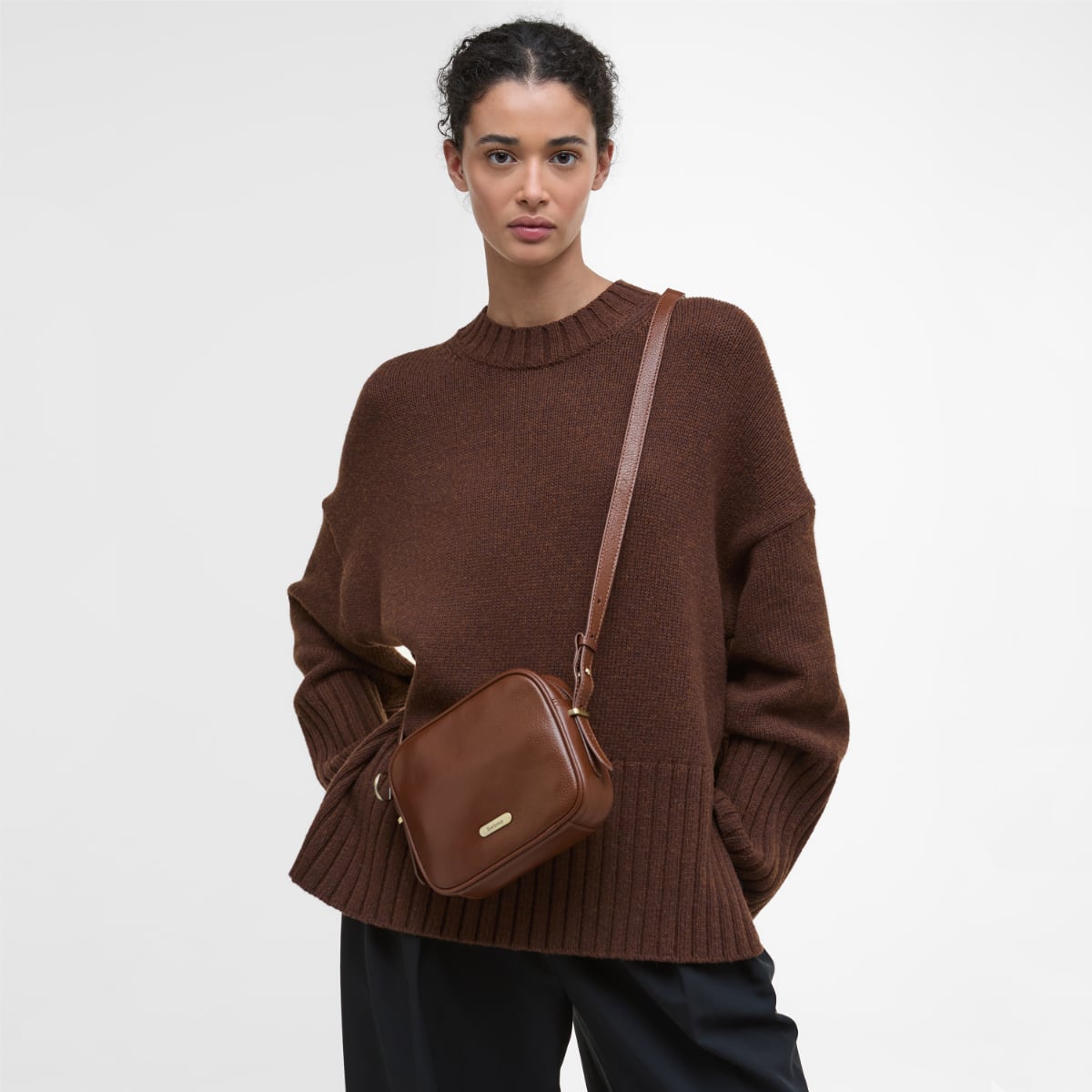 Barbour Daphne Leather Crossbody Bag | Brown