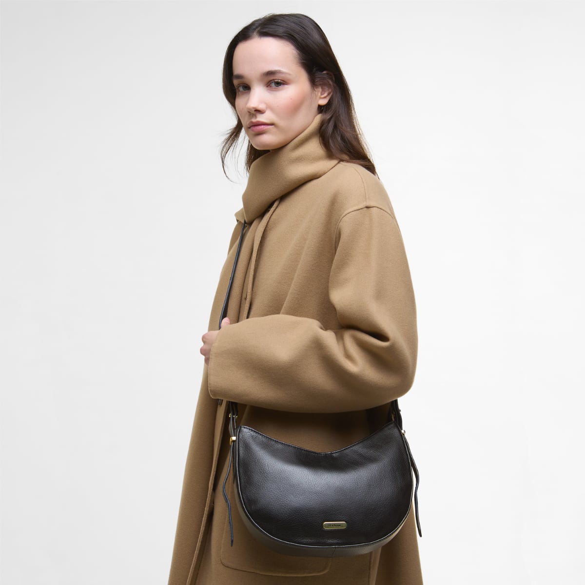 Barbour Sorrel Leather Sling Shoulder Bag | Black