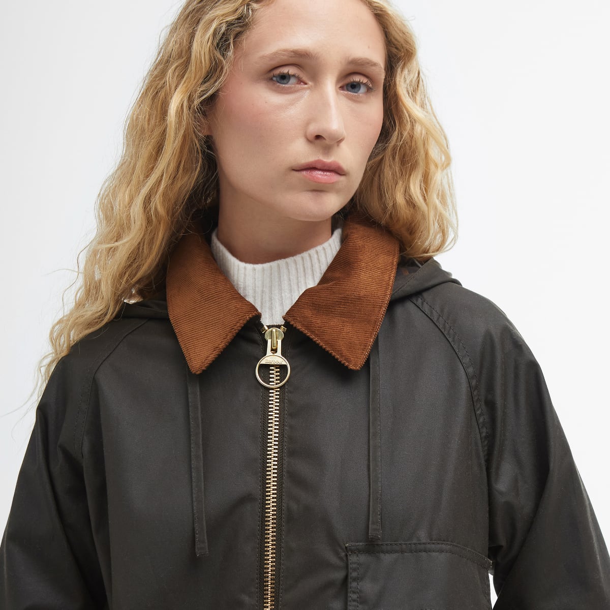 Barbour Highclere Women's Waxed Jacket | Olive