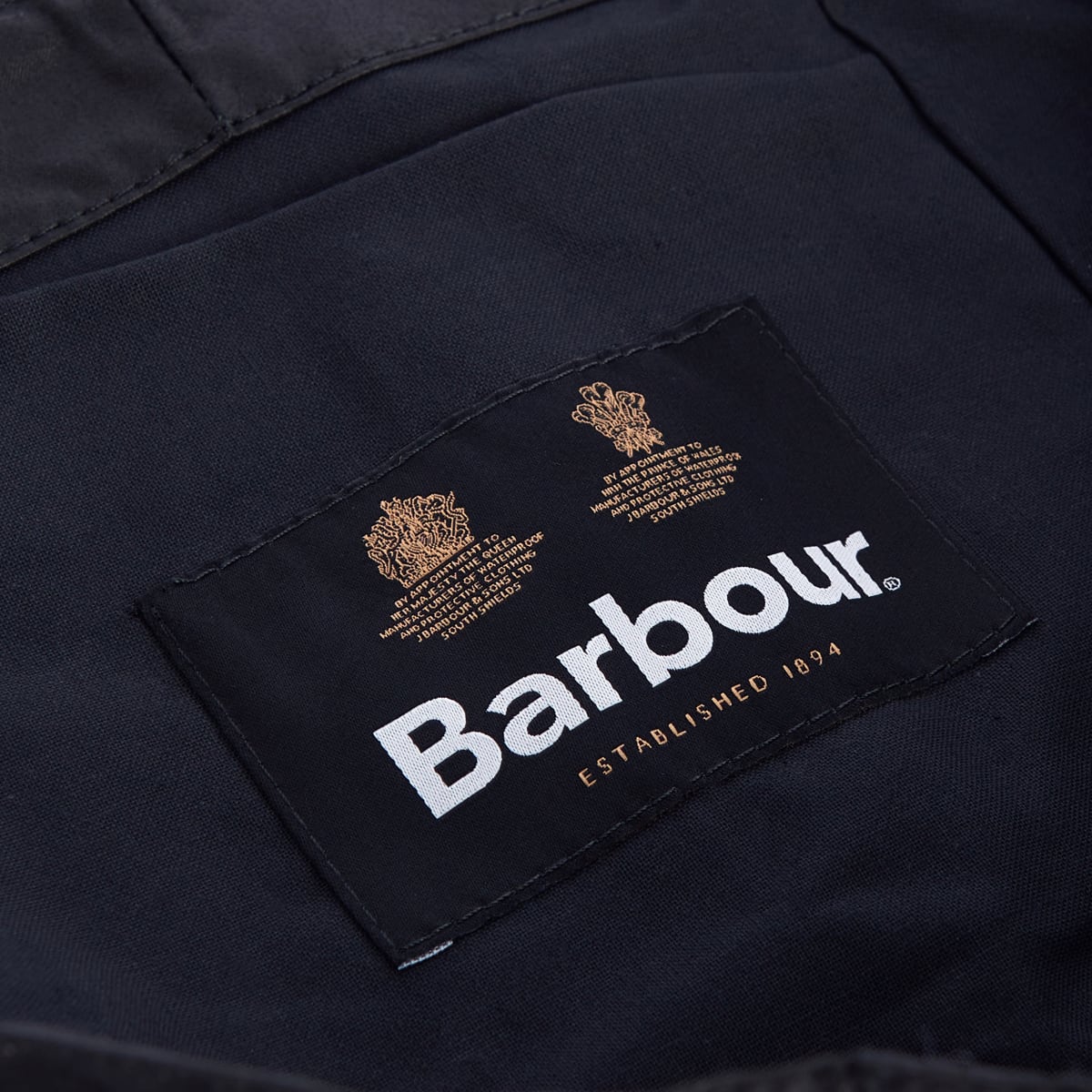 Barbour Waxed Cotton Plain Hood | Black